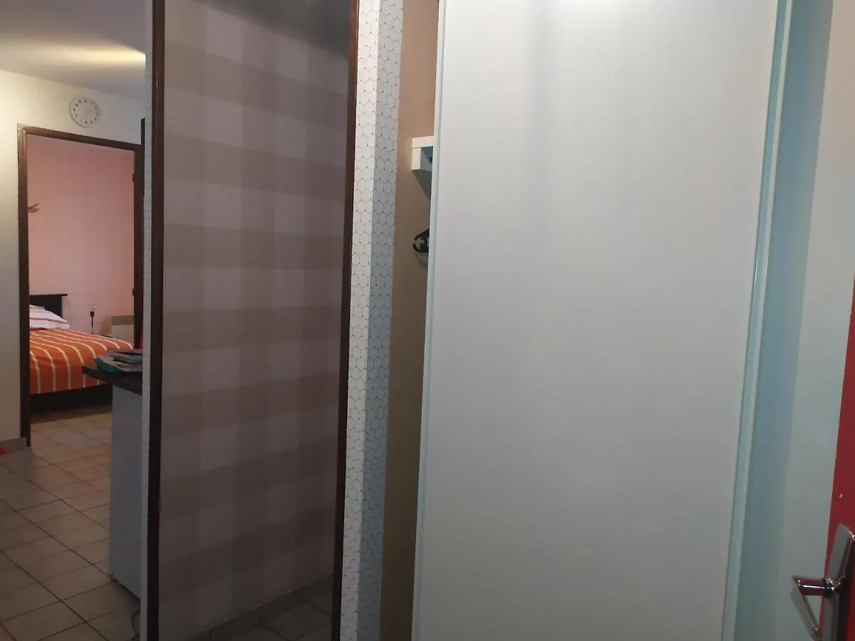 Chez Fabienne T1 Διαμέρισμα Le Breuil-sur-Couze