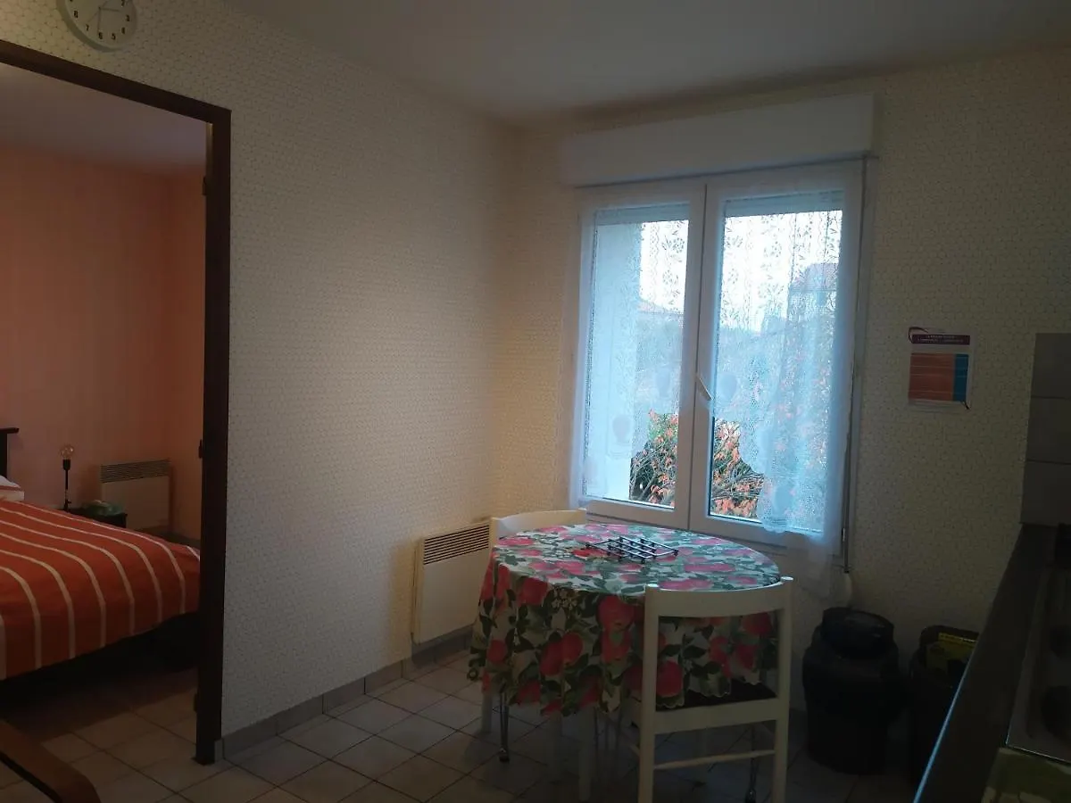 Chez Fabienne T1 Διαμέρισμα Le Breuil-sur-Couze