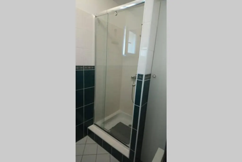 Appartement Chez Fabienne T1 à Le Breuil-sur-Couze
